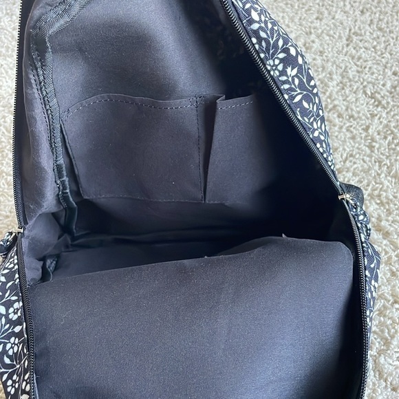 NWT Maurices Floral Backpack Multiple Pockets Black/White - Picture 5 of 6
